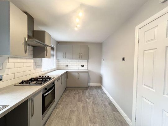 2 bedroom semi-detached house to rent - Photo 1