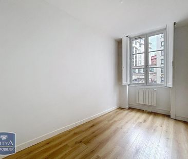 Location Appartement 4 pièces 96m² LYON 2ème - Photo 4