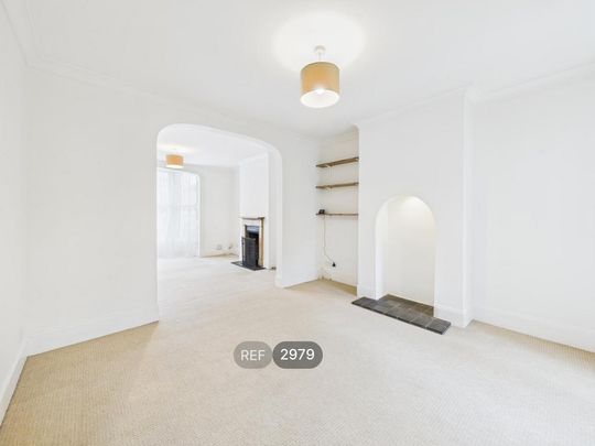 3 bedroom property to rent - Photo 1