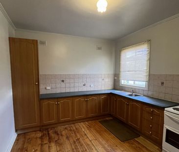 19 Mellor Street, Port Augusta West - Photo 5