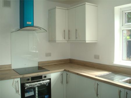 Coleman Avenue, Balderton, Newark, Nottinghamshire, NG24 - Photo 5