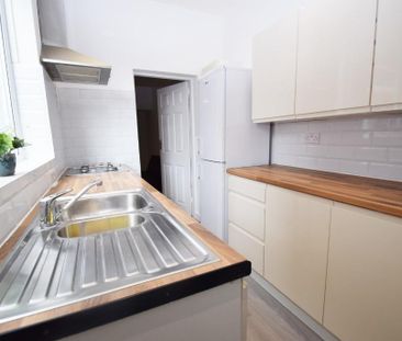 2 bedroom house share to rent - Photo 1