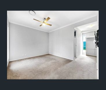 17 Gleeson Street, North Lakes, Qld 4509 - Photo 4