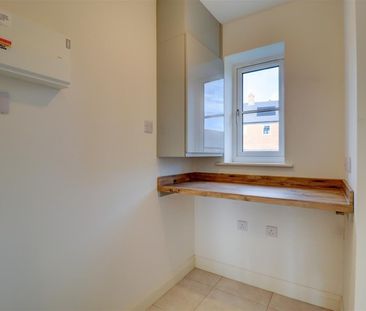 Court Close, Kineton - Photo 1