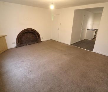 2 bedroom maisonette to rent - Photo 1