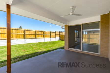 40 Whitewood Way, Cotswold Hills QLD 4350 - House For Rent | Domain - Photo 5