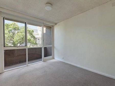 10/176 Power Street, Hawthorn VIC 3122 - Photo 5