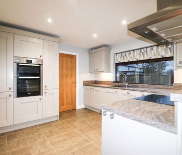Bungalow in Townhead Road, Dalston, Carlisle - Photo 5