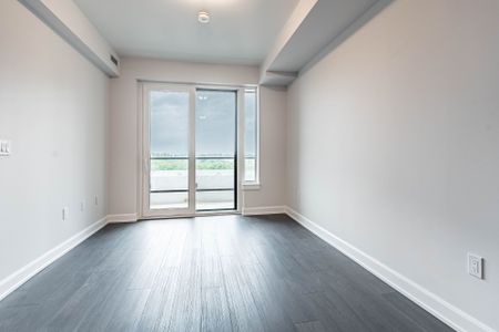 For Lease - 3200 William Coltson Avenue Unit# 626, Oakville, Ontario - Photo 2