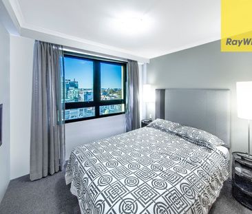 Prime Location, Fully Furnished Apartment: Your Ideal Home Awaits - Photo 1