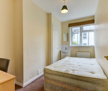 6 bedroom house to rent - Photo 3