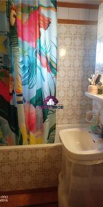 1 camera dintr-un apartament cu 3 camere. - Photo 4