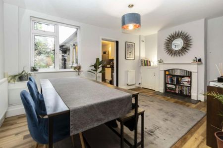 2 bedroom terraced house to rent - Photo 2