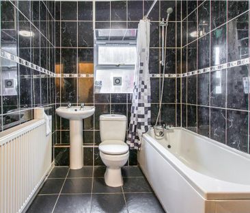 3 bedroom property to rent - Photo 3