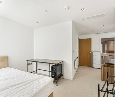 Uxbridge Road, London, W5 2SN - Photo 5