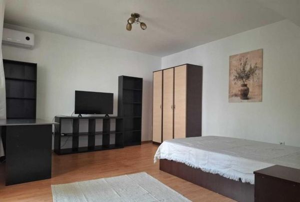 Dristor dudesti strada chitarei bloc nou - Fotografie 1