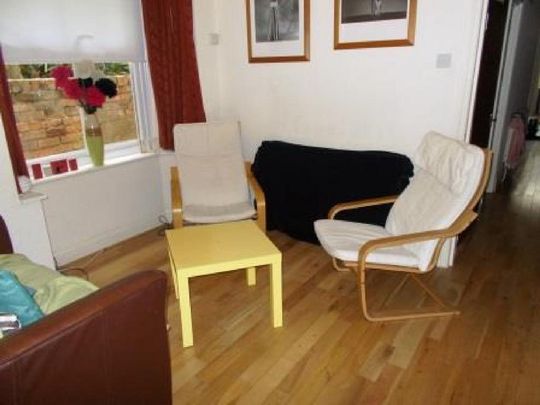 2 bedroom house to rent - Photo 1