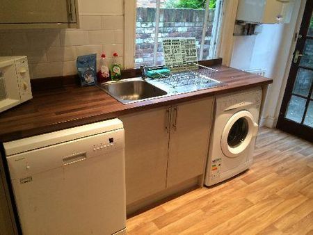 2 bedroom house to rent - Photo 3