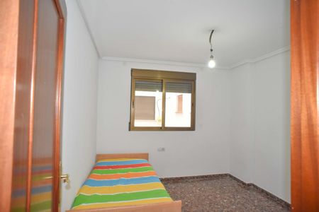 Apartment for rent in Xirivella - Photo 3
