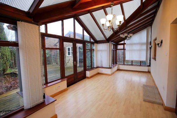 4 bedroom detached house to rent - Photo 1