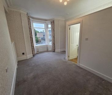 4 bedroom detached house to rent - Photo 2