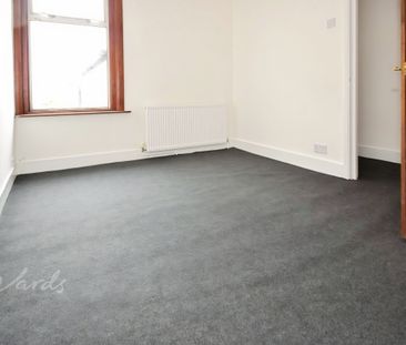 4 bedroom terraced house to rent - Photo 5