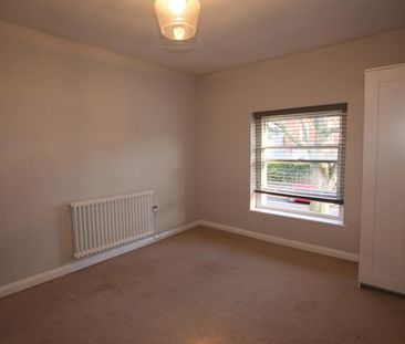 1 bedroom Flat To Let - Photo 3