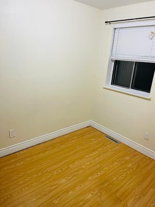 For Lease - 3025 The Credit Woodlands Road Unit# 330, Mississauga, Ontario - Photo 1