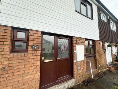 3 bedroom terraced house to rent - Photo 4