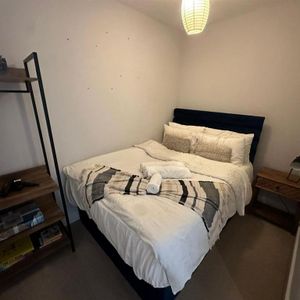 1 bedroom property to rent - Photo 2