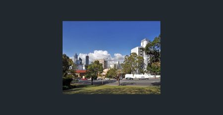 Sweeping city and river views - Photo 3