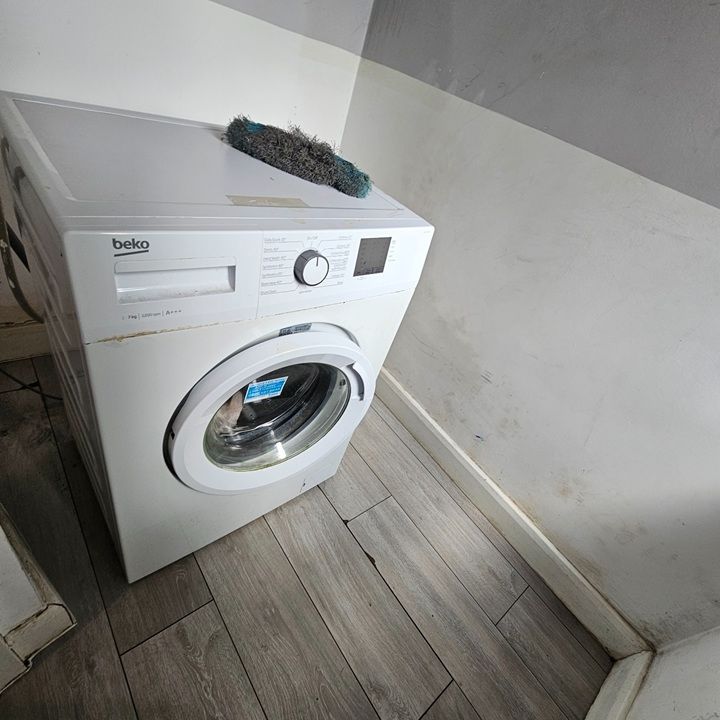 Studio Flat, Willingham Way, KT1 - Photo 1