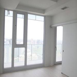 Confederation & Burnhamthorpe Brand New 1Bdrm +Den Lrg Balcony Modern - Photo 3