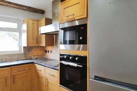 Bowyer Drive, Cippenham, Slough, SL1 - Photo 4