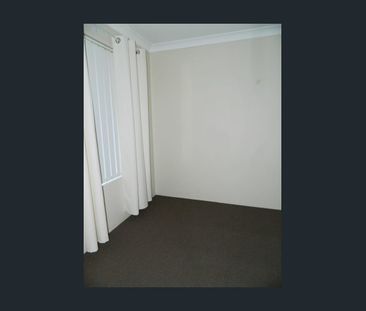 3/84 Agincourt Drive, Forrestfield, WA 6058 - Photo 2