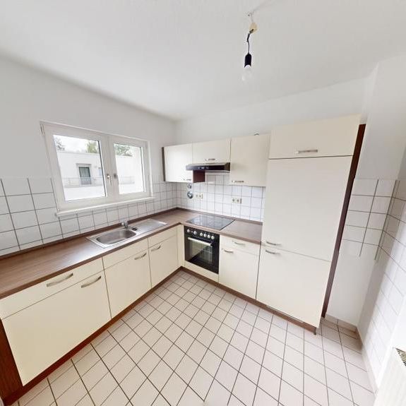 Geräumige Singlewohnung mit Einbauküche - Photo 1