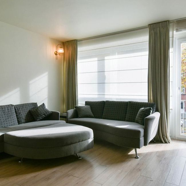 Appartement te huur in Jette voor € 1.295 met 2 slaapkamers - Photo 1