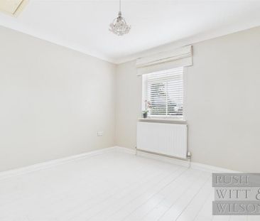4 bedroom terraced house to rent - Photo 1