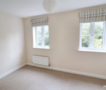 3 bedroom terraced house to rent - Photo 4