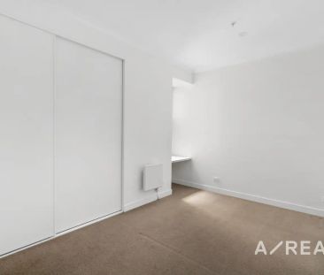 “Bright and Modern Apartment with Exceptional City Access” - Photo 1