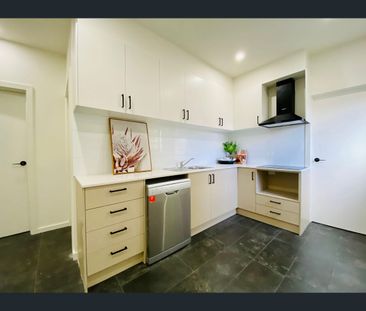 2/19 Centennial Ave, Brunswick West, Vic 3055 - Photo 4