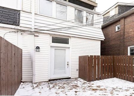 For Lease - 371 Woodbine Avenue Unit# Main, Toronto, Ontario - Photo 3