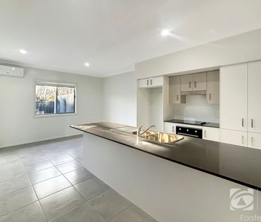 Feel The Ease Of Living In Your Stylish 4 Bedroom Villa - Photo 3