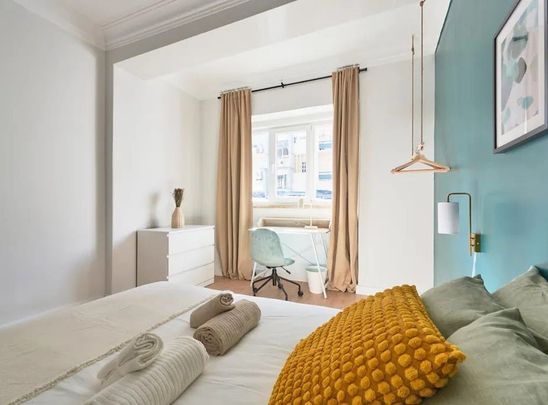 Rua Guilhermina Suggia, Lisbon, Lisbon 1700-211 - Photo 1