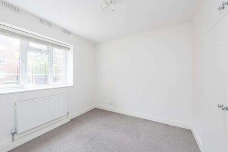 Wandsworth Road, Vauxhall, SW8 - Photo 3