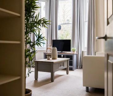 2 bedroom ground floor flat to rent - Photo 6