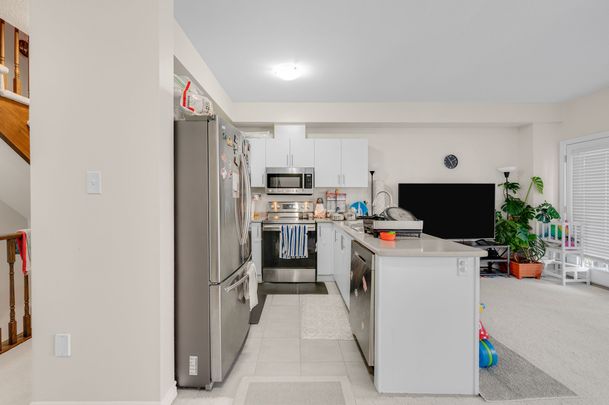 For Lease - 88 Decorso Drive Unit# 80, Guelph, Ontario - Photo 1