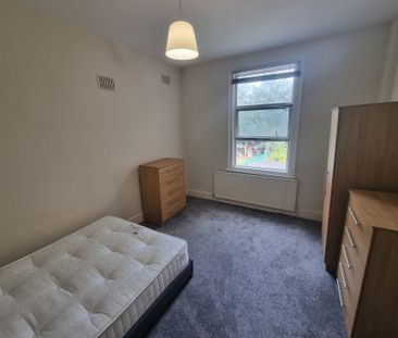 Greenhill Road, Harlesden, NW10 8UD, London - Photo 6