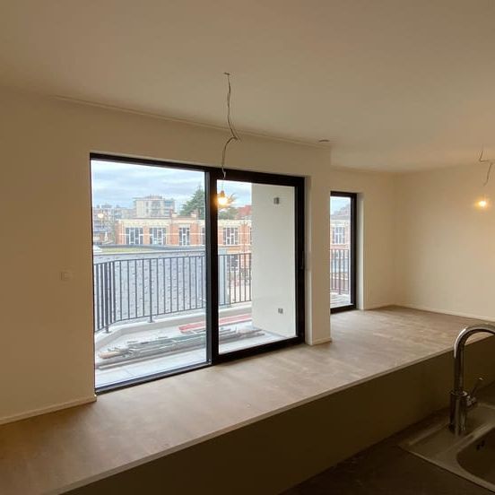 Appartement te huur - Photo 1