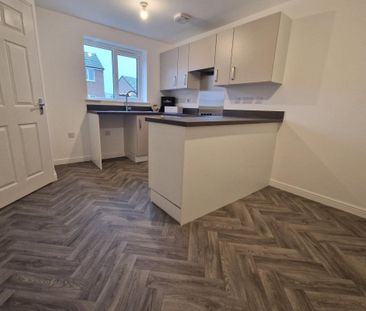 Broad Lane - Photo 5